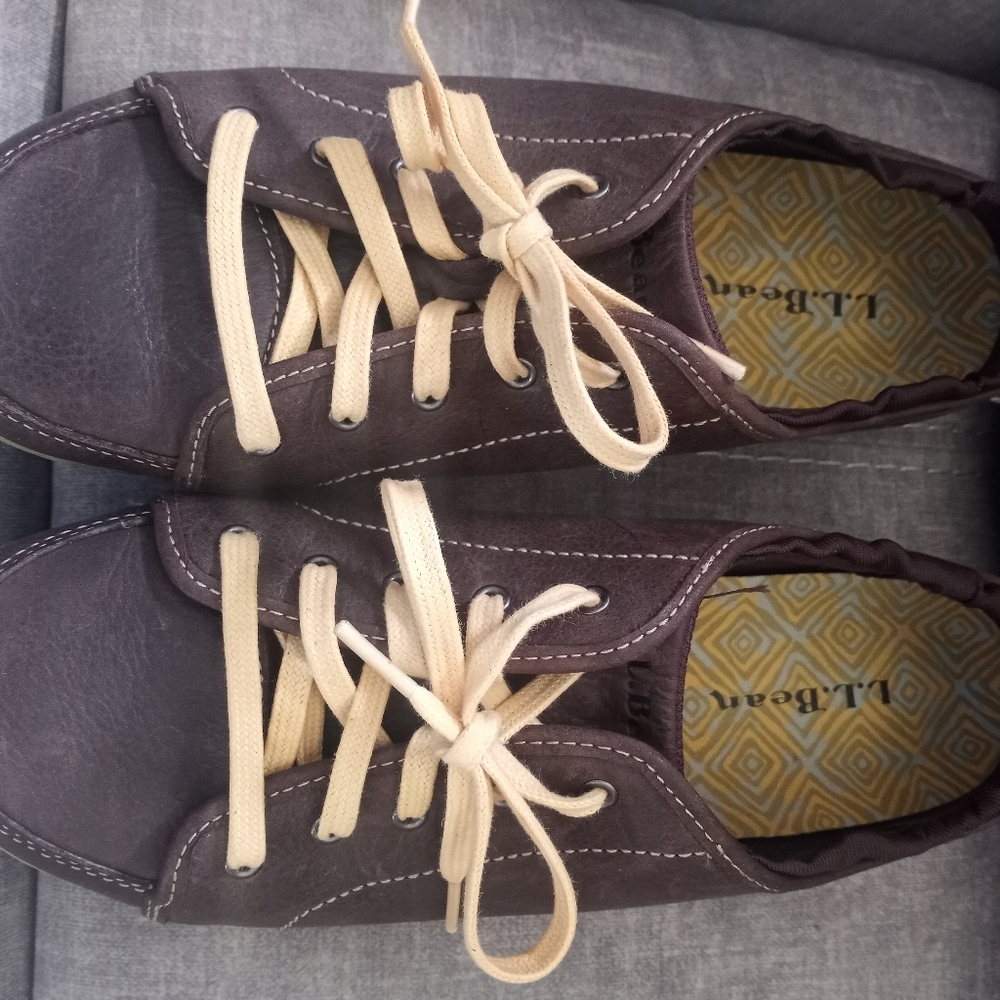 LL Bean Womens 9.5 Leather Lace Up Shoes